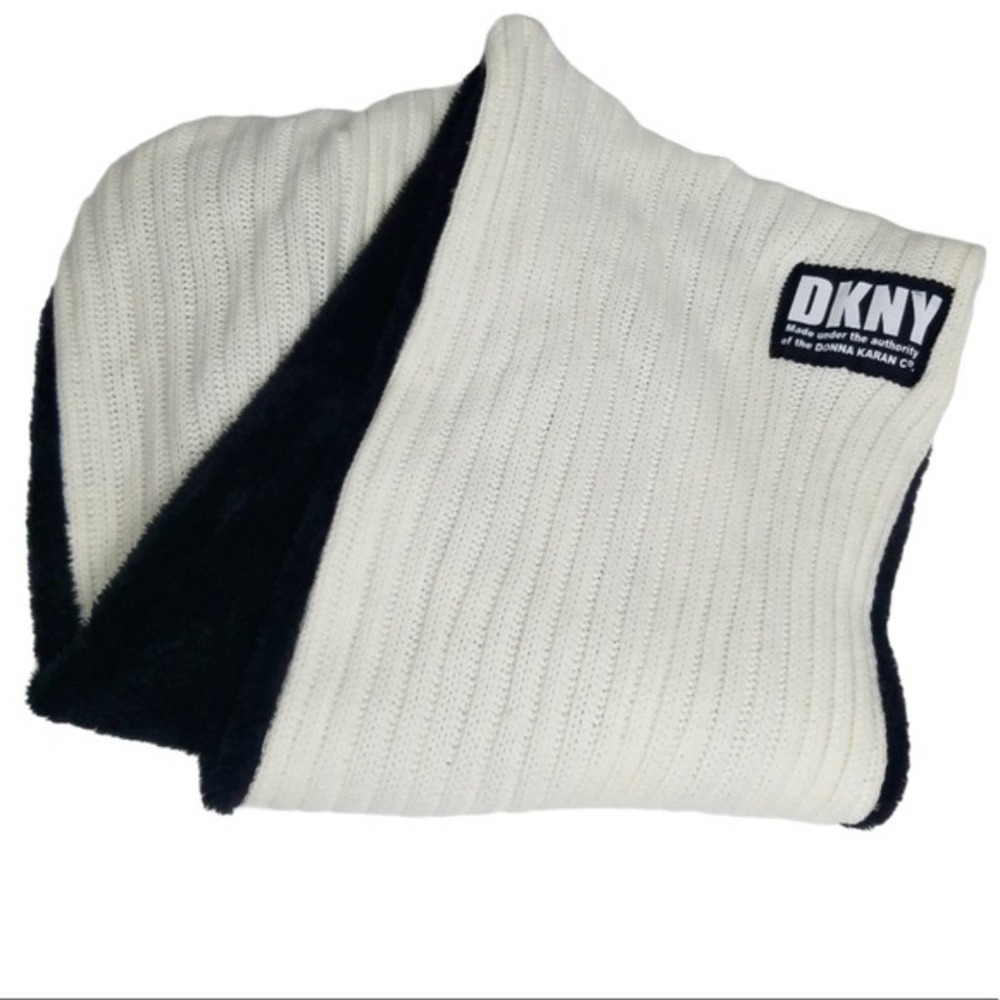 DKNY Fleece-Lined Infinity Scarf Black & Cream